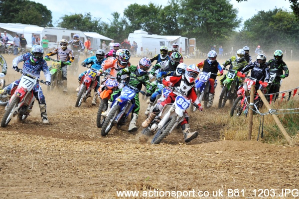Sample image from 07/08/2011 AMCA Bath AMCC - Farleigh Hungerford 